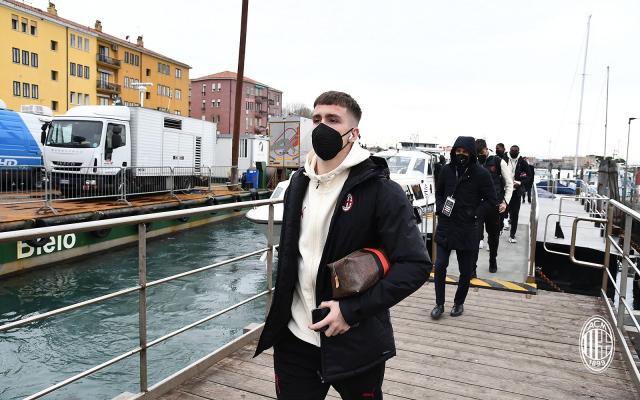 【意甲】伊布闪击 特奥梅开 AC米兰3-0威尼斯暂登顶